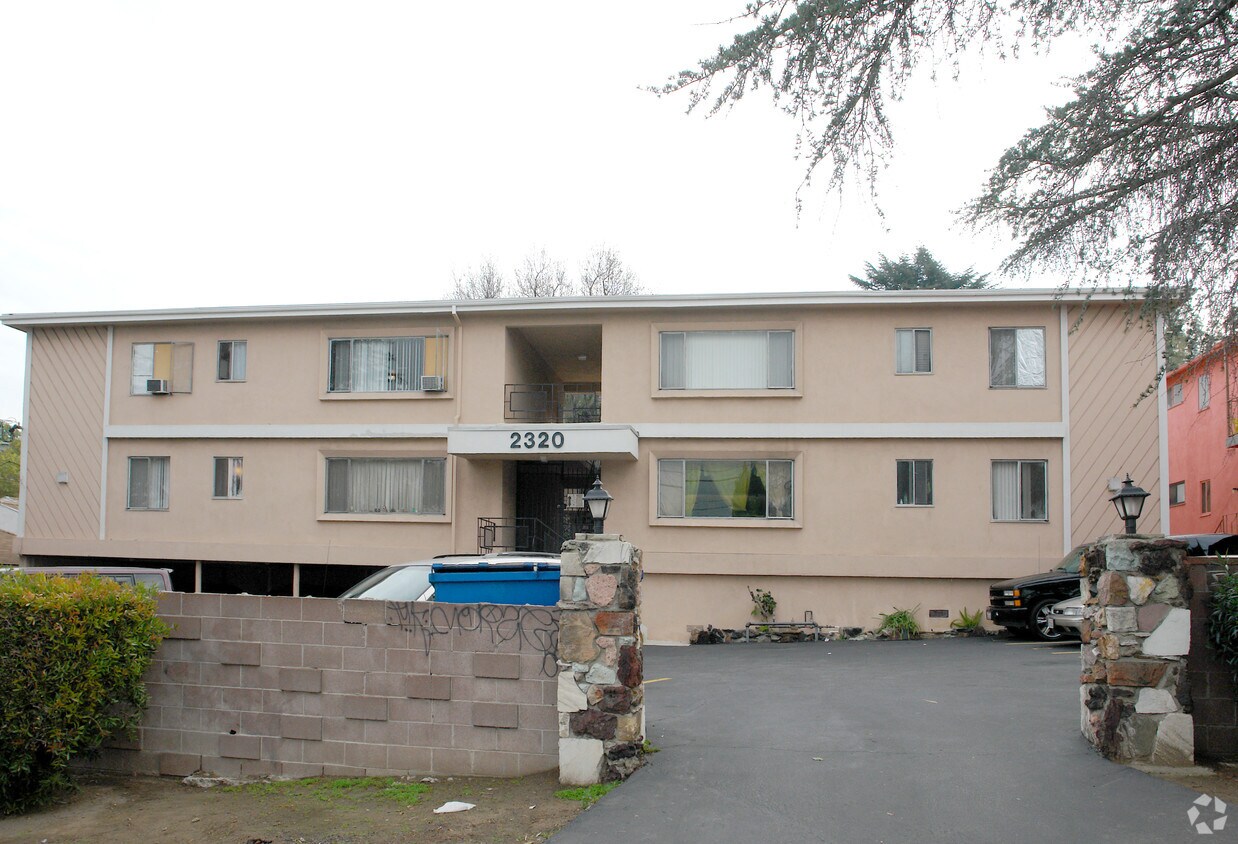 Foto del edificio - 2320 Glendale Blvd