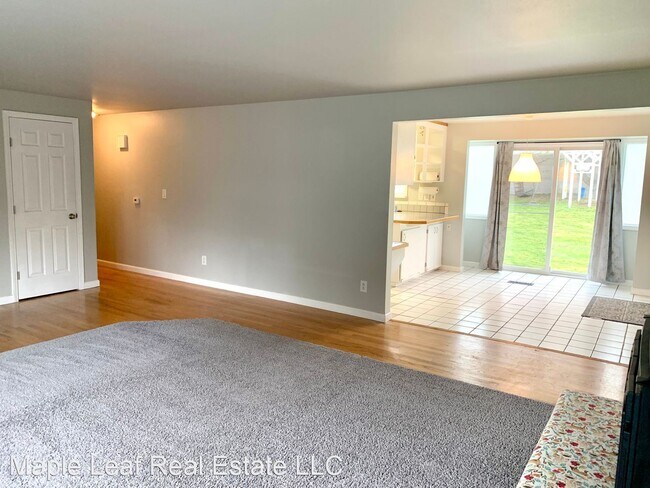 Foto del edificio - 3 br, 1.5 bath House - 14048 SE 202ND STREET