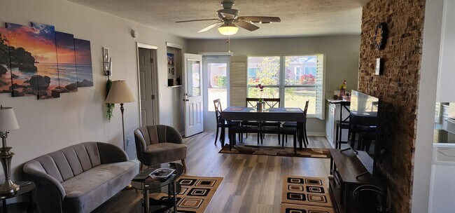 Foto del edificio - 4823 Boonesboro Ct