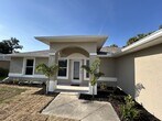 Foto principal - Charming 3 Bed, 2 Bath Home in North Port,...