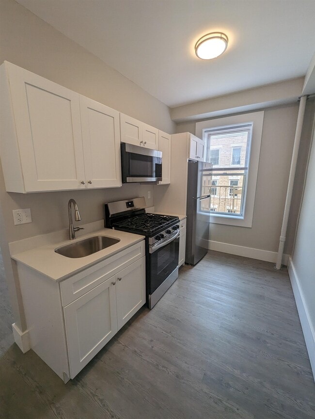 Building Photo - 269 Jewett Ave