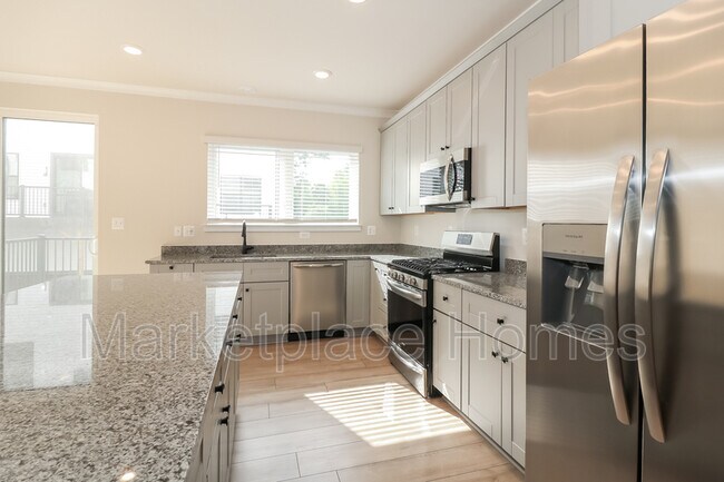 Foto del edificio - 4408 Roland Heights Ave