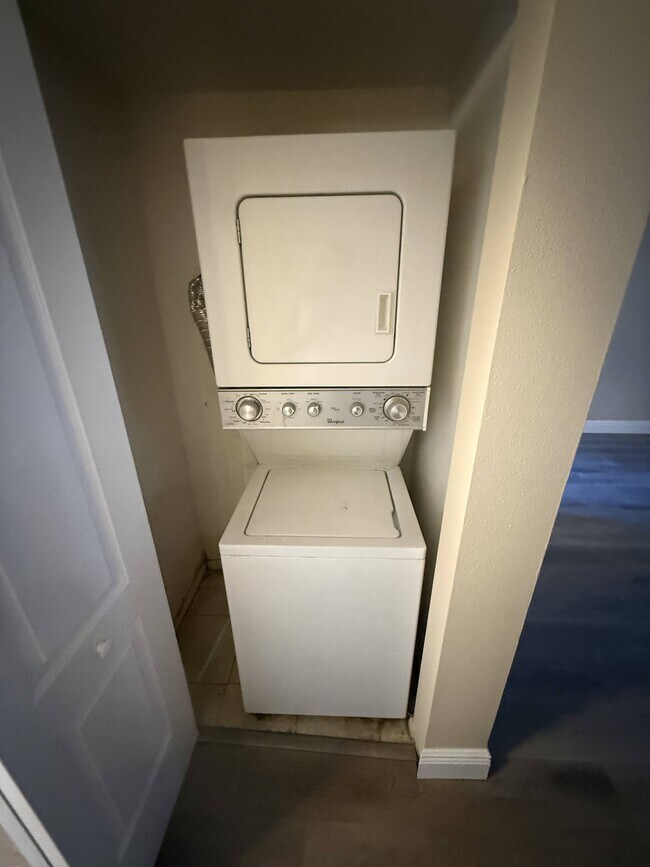 Foto del edificio - 2460 NW 33rd St