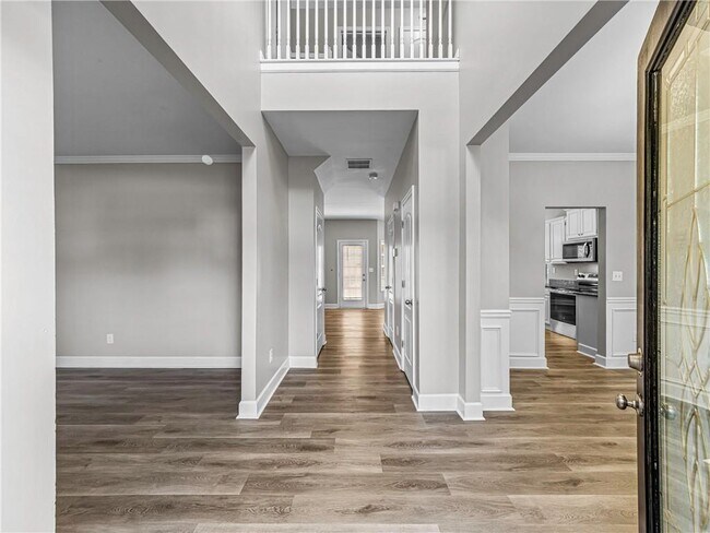 Foto del edificio - 1215 Bridge Crest Dr