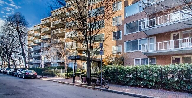 Foto del edificio - 145 Pinckney St