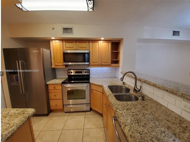Building Photo - 4816 N State Rd 7