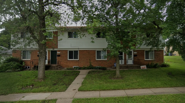 Building Photo - 2615 N Pine St