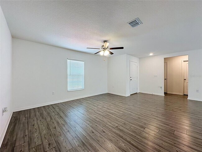 Foto del edificio - 1407 Hillsborough Way
