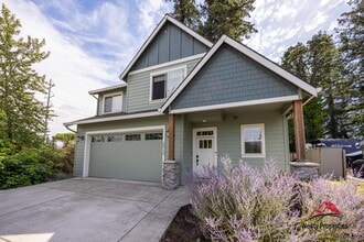 Building Photo - 20948 NE Wistful Vista Dr