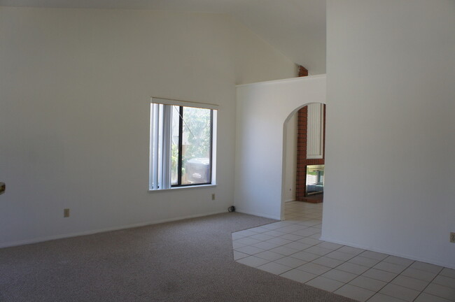 Building Photo - 16190 Lofty Trail Dr