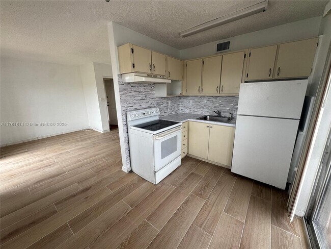 Foto del edificio - 1126 SW 3rd St