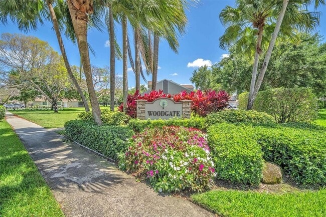 Photo - 15743 Woodgate Pl Townhome