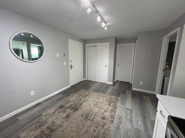 Building Photo - 525 Calef Rd