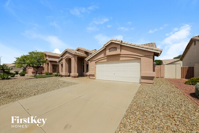 Building Photo - 8832 W Acapulco Ln