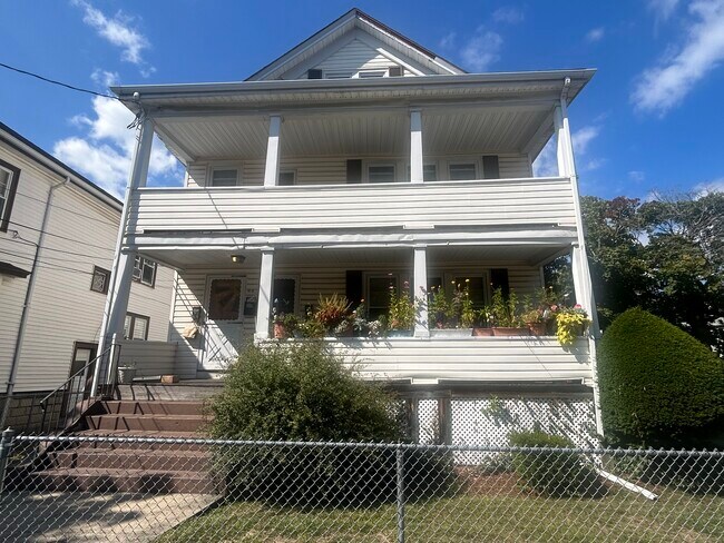 Building Photo - 65 Egerton Rd