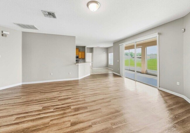 Foto del edificio - 2879 Bronco Ave
