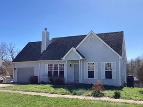 Building Photo - 812 Edgebrook Dr