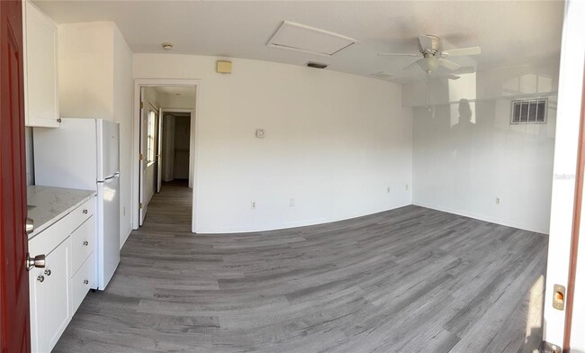 Building Photo - 421 Australian Way