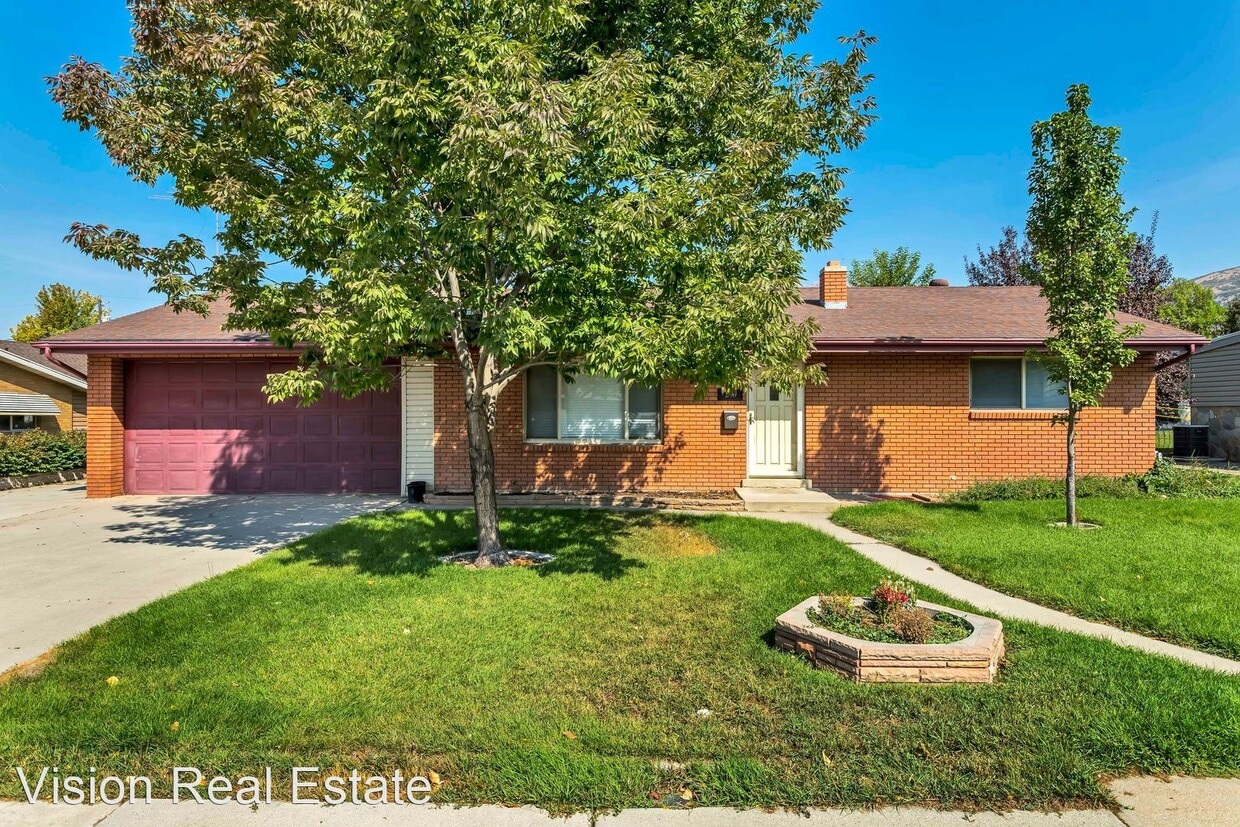 Primary Photo - 2 br, 2 bath House - 299 E 3200 N