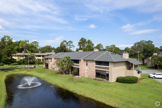 Building Photo - The Landings at Belle Rive