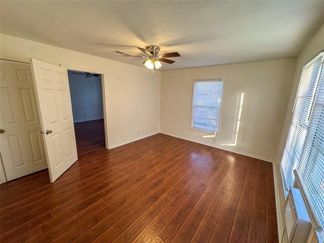 Building Photo - 1326 W Shepherd St