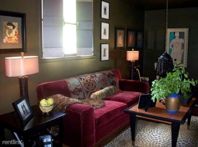 Foto del edificio - 3 br, 1 bath House - 114 Brookfield Avenue