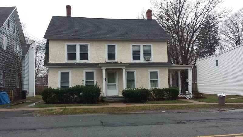 Primary Photo - 70 Main St
