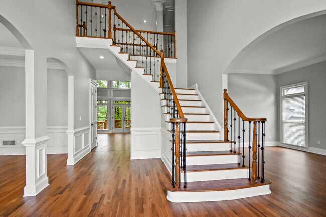 Foto del edificio - 1340 Hillcrest Hts