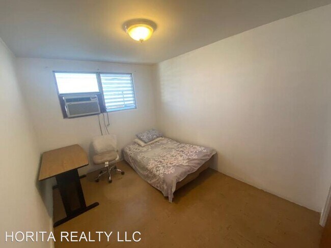 Building Photo - 2 br, 1 bath House - 931 Coolidge St. #205