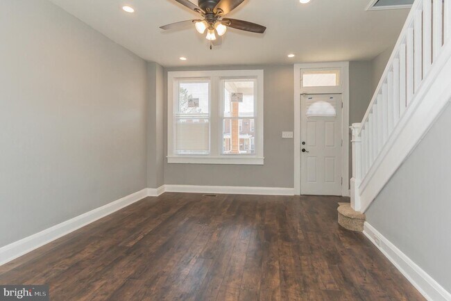 Foto del edificio - 2821 Lake Ave