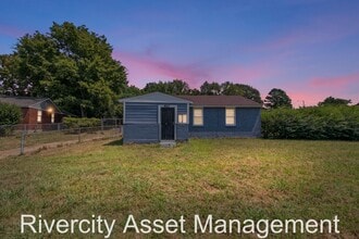 Building Photo - 410 Carbon Cove