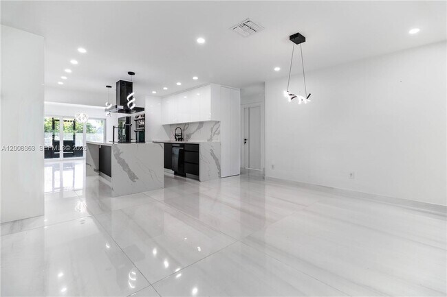 Foto del edificio - 4530 SW 34th Dr