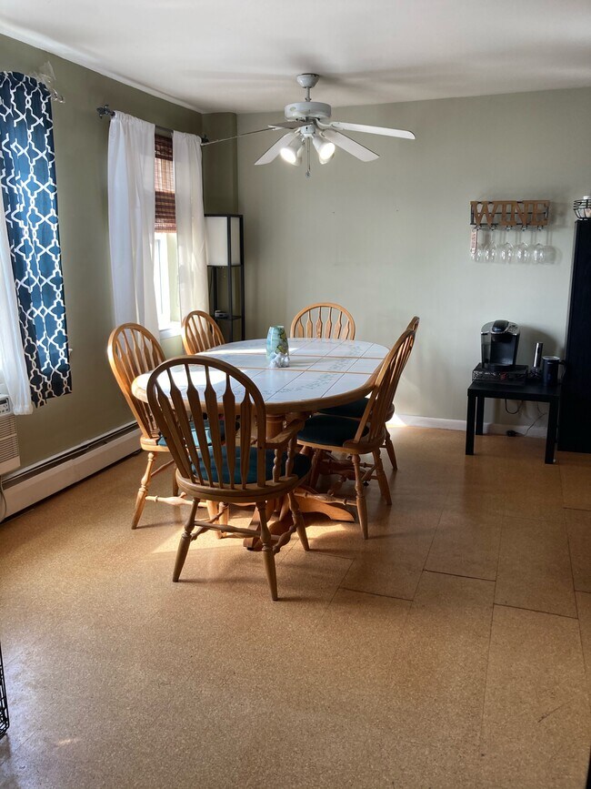 Dining Area - 40 Owen St