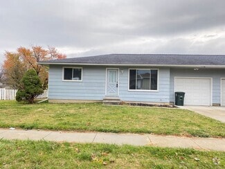 Building Photo - 3741 Joan Dr