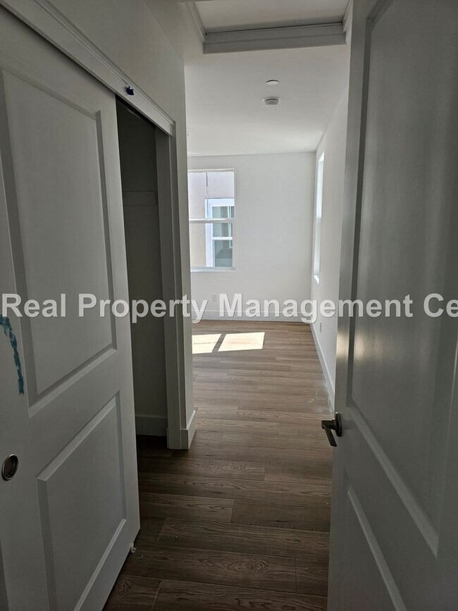 Building Photo - AVAILABLE NOW - New SLO Home in Avila Ranc...