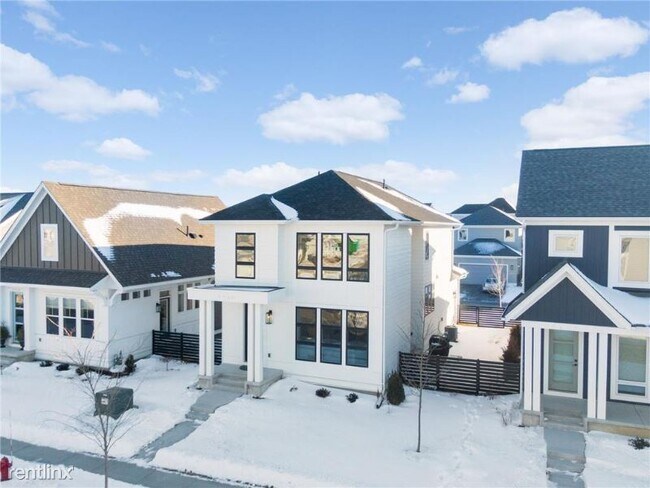 Foto del edificio - 4 br, 4 bath House - 4920 161st St W