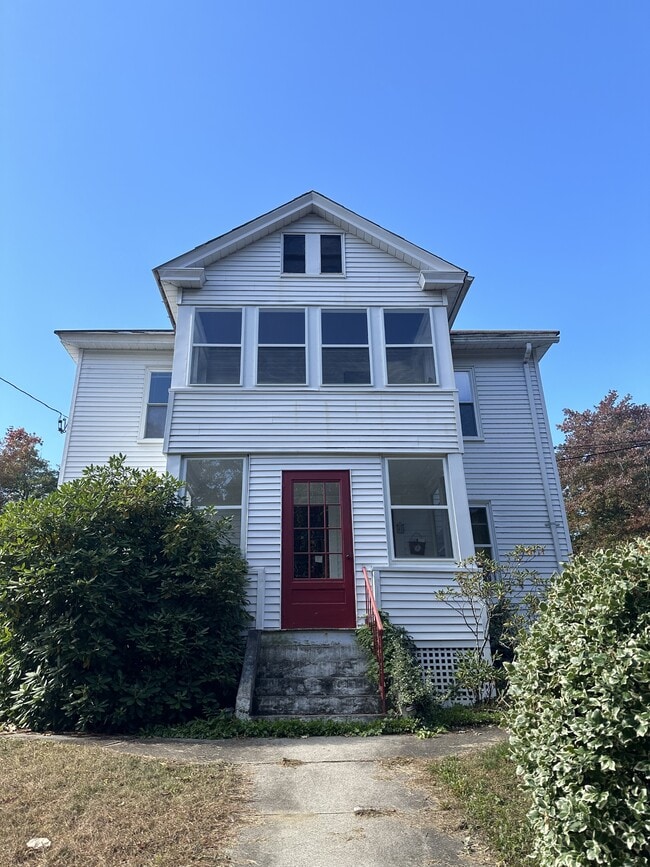 Photo - 80 S Main St House