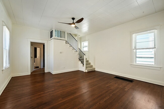 Foto del edificio - 422 N Thompson St