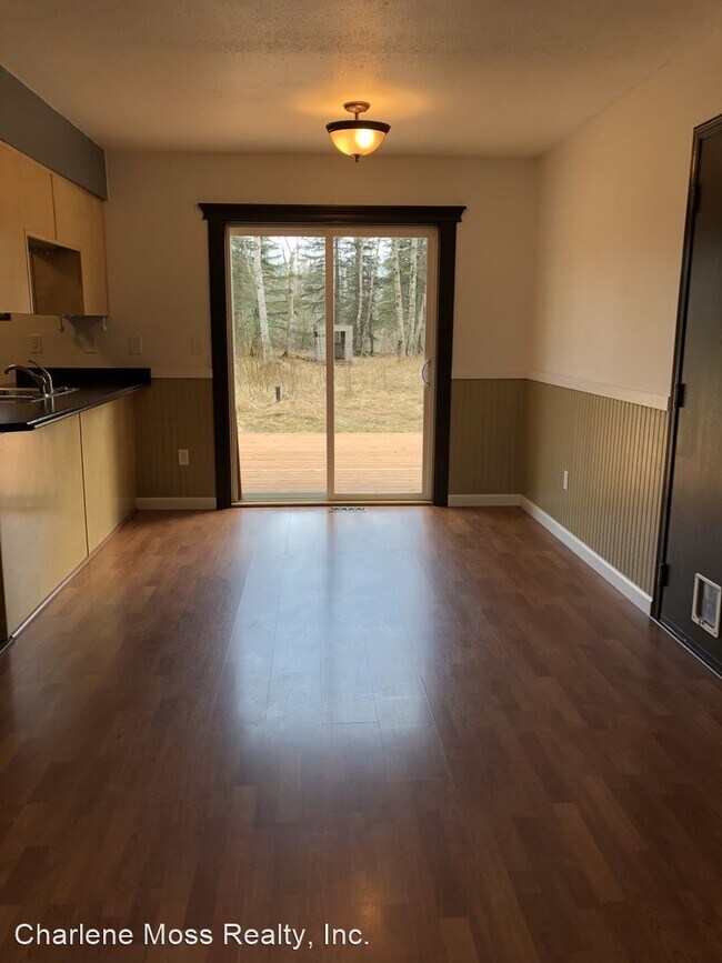 Building Photo - 2080 E Wolverine Cir
