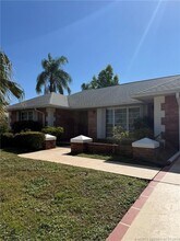 Building Photo - 154 SE Selva Ct