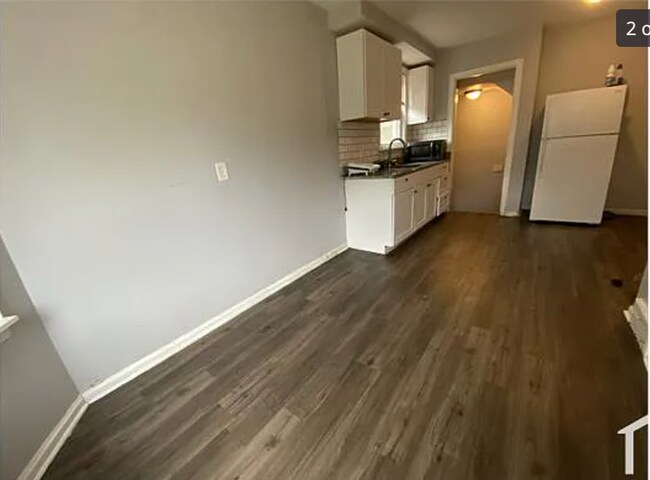 Foto del edificio - 16722 Tuller St