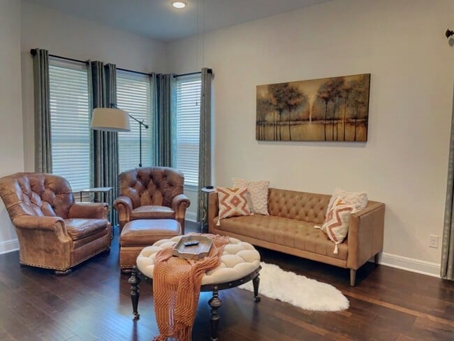 Building Photo - 5245 Lusso Trl