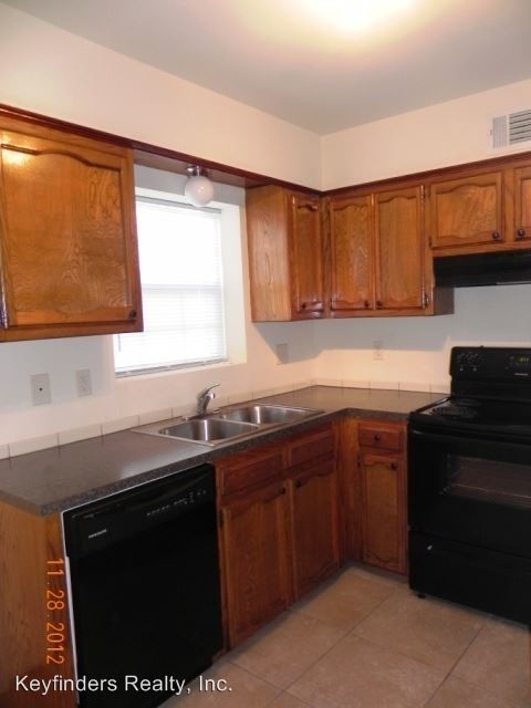 Building Photo - 3044 Toulon Dr