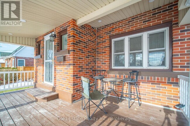 Photo du bâtiment - 10 Monroe St