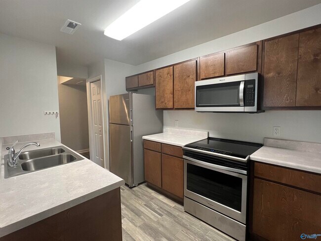 Foto del edificio - 5040 7 Pine Cir