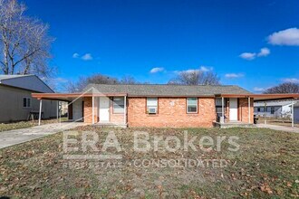 Building Photo - 404b Hill St