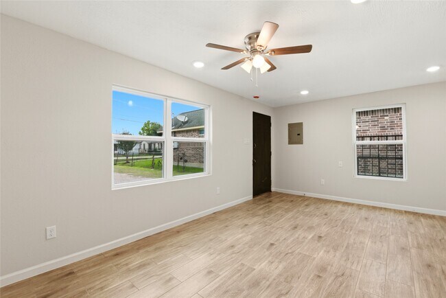 Foto del edificio - 7010 Brownsville St