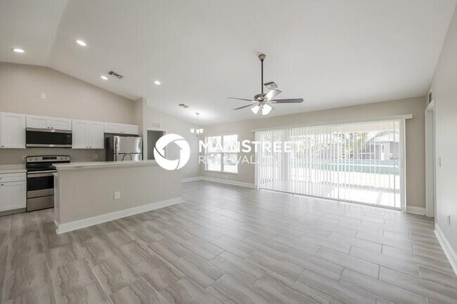 Foto del edificio - 3 Bedroom Pet-Friendly Home in Cape Coral,...