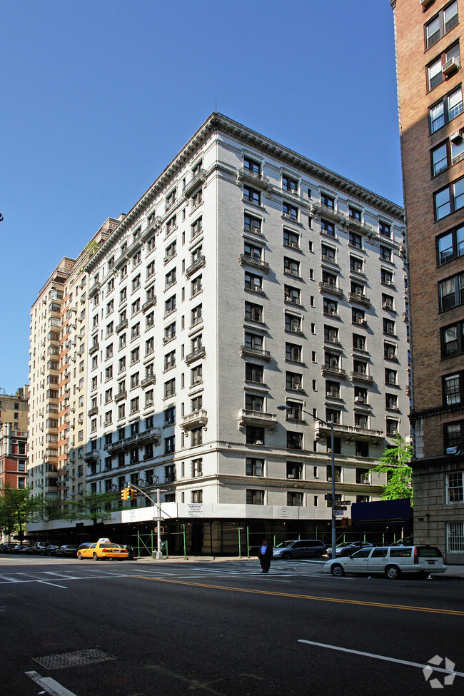 Foto del edificio - 575 West End Ave