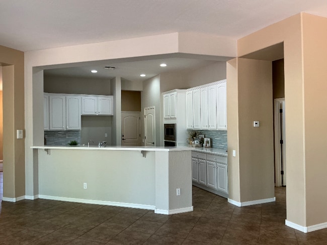 Building Photo - 12840 W Santa Ynez Dr